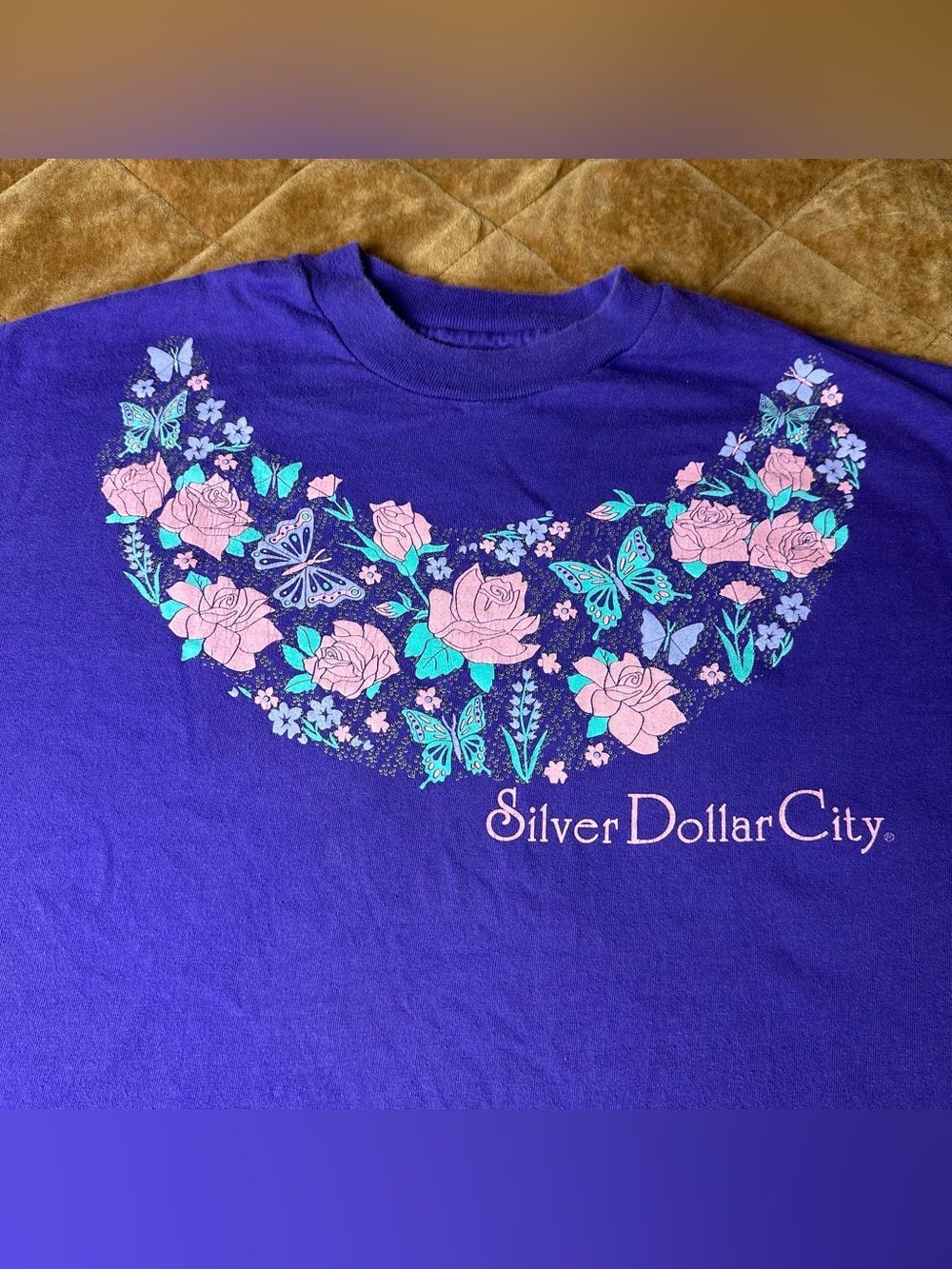 Vintage Silver Dollar T-shirt Single Stitch Size XL Purple The Rose Collection